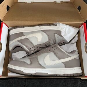 Nike Dunk Low Moon Fossil